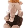 Nici 47716 Mammut Elke Ca 35cm Schlenker Plüsch Kuscheltier Stone Age Friends -Nici 47715 01 HA vorl 1400x2048 1