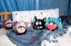 Nici 48423 Monsterdoos Monster Creepydoo Schwarz 10cm Plüsch Kuscheltier 12 Nici 48423 Monsterdoos Monster Creepydoo Schwarz 10cm Plüsch Kuscheltier -Nici 48421 10 48422 48423 Milieu 2048x1330